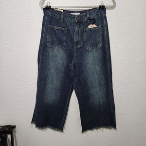 Womens Wide Leg VINTAGE WASH distressed Jean Cropped NWT Sz Med Pockets Boho